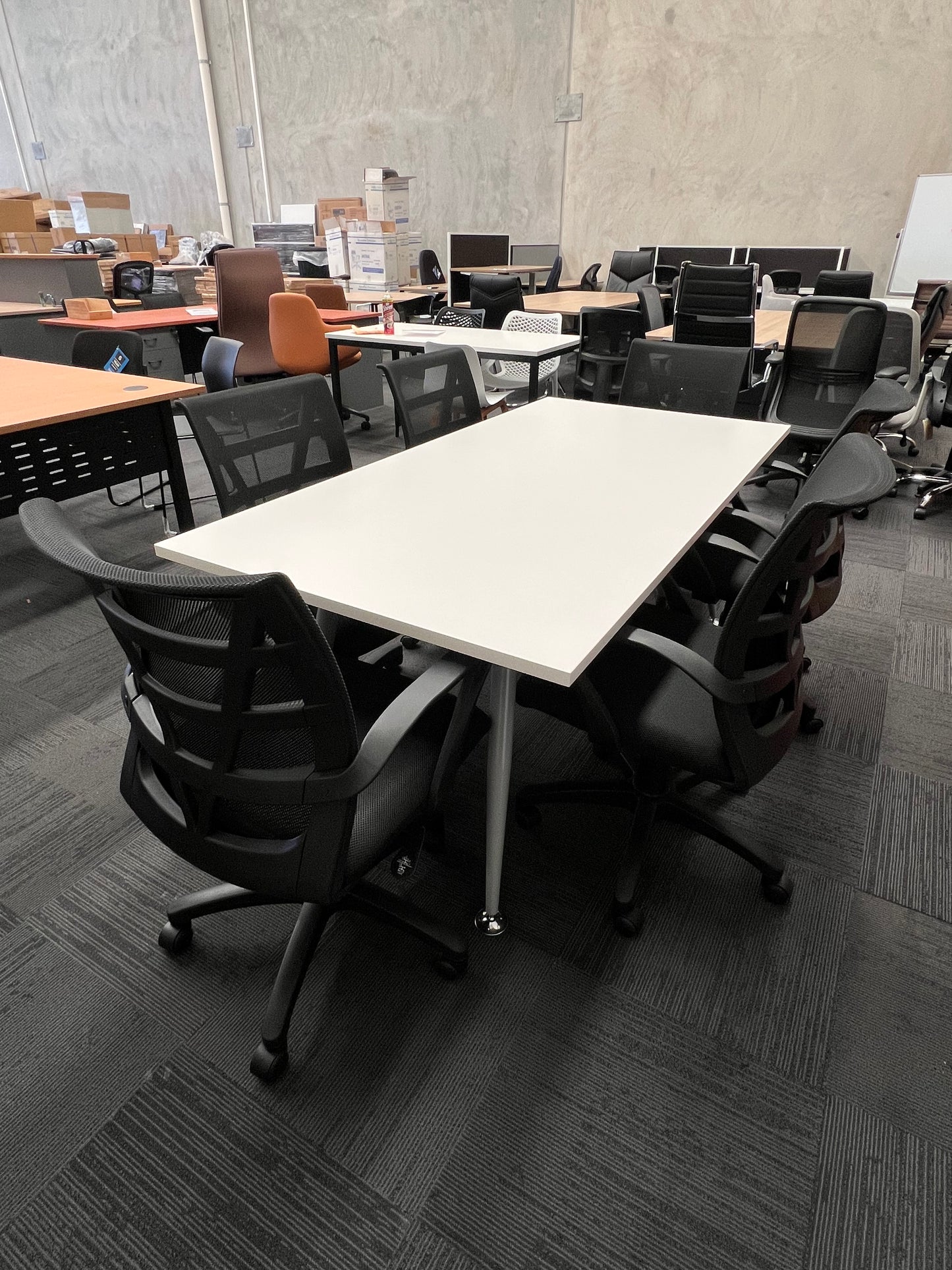Rapid Span Meeting Table and Chairs Package